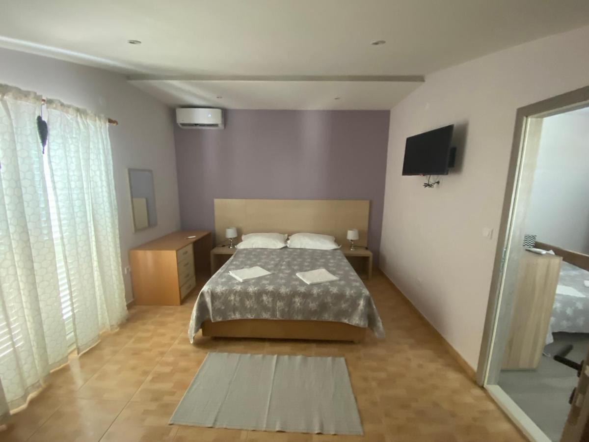Apartments Vukovic Makarska Bagian luar foto