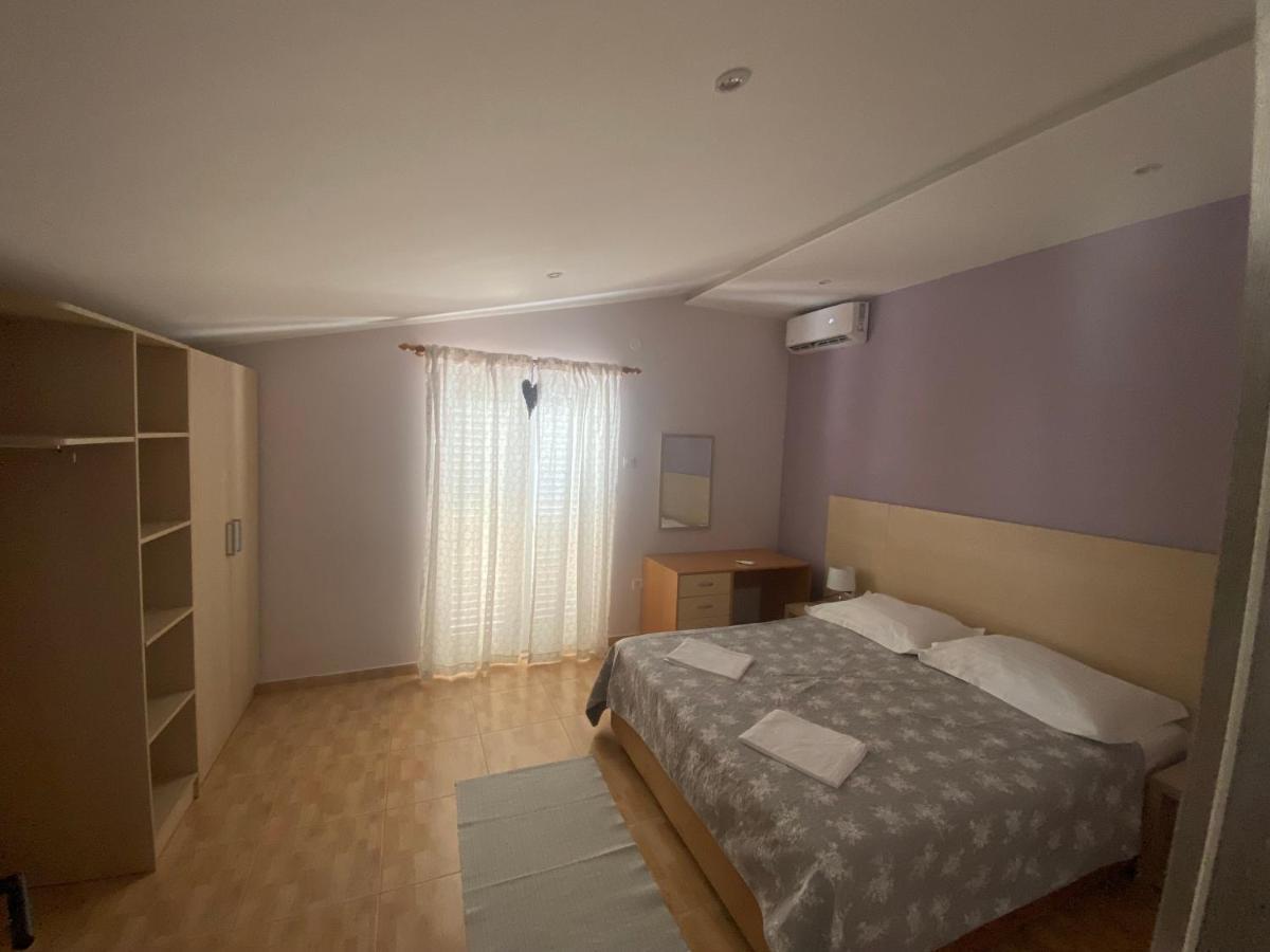Apartments Vukovic Makarska Bagian luar foto