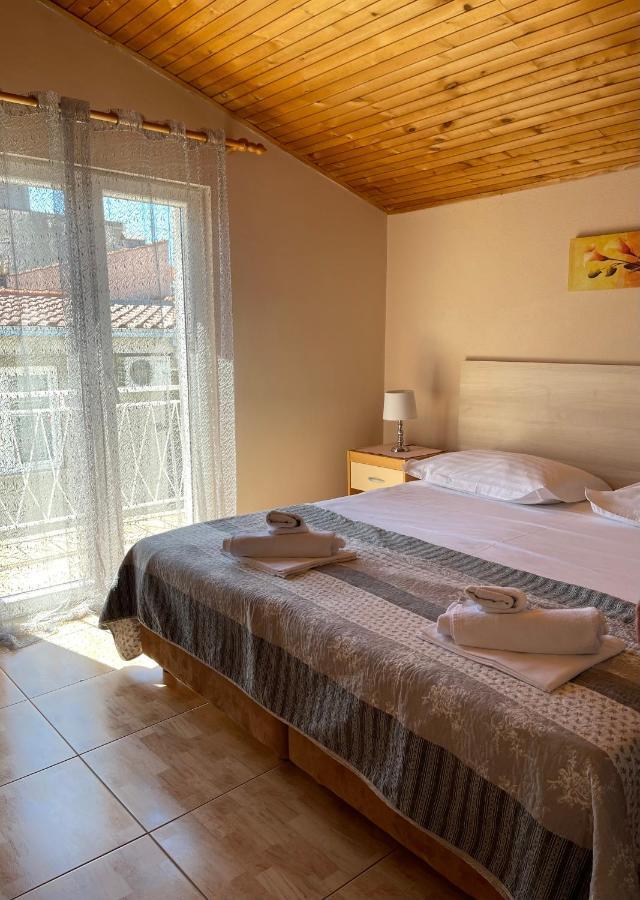 Apartments Vukovic Makarska Bagian luar foto