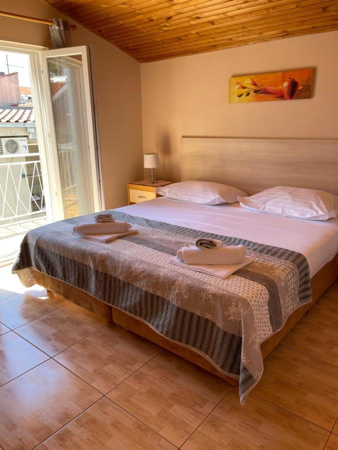 Apartments Vukovic Makarska Bagian luar foto